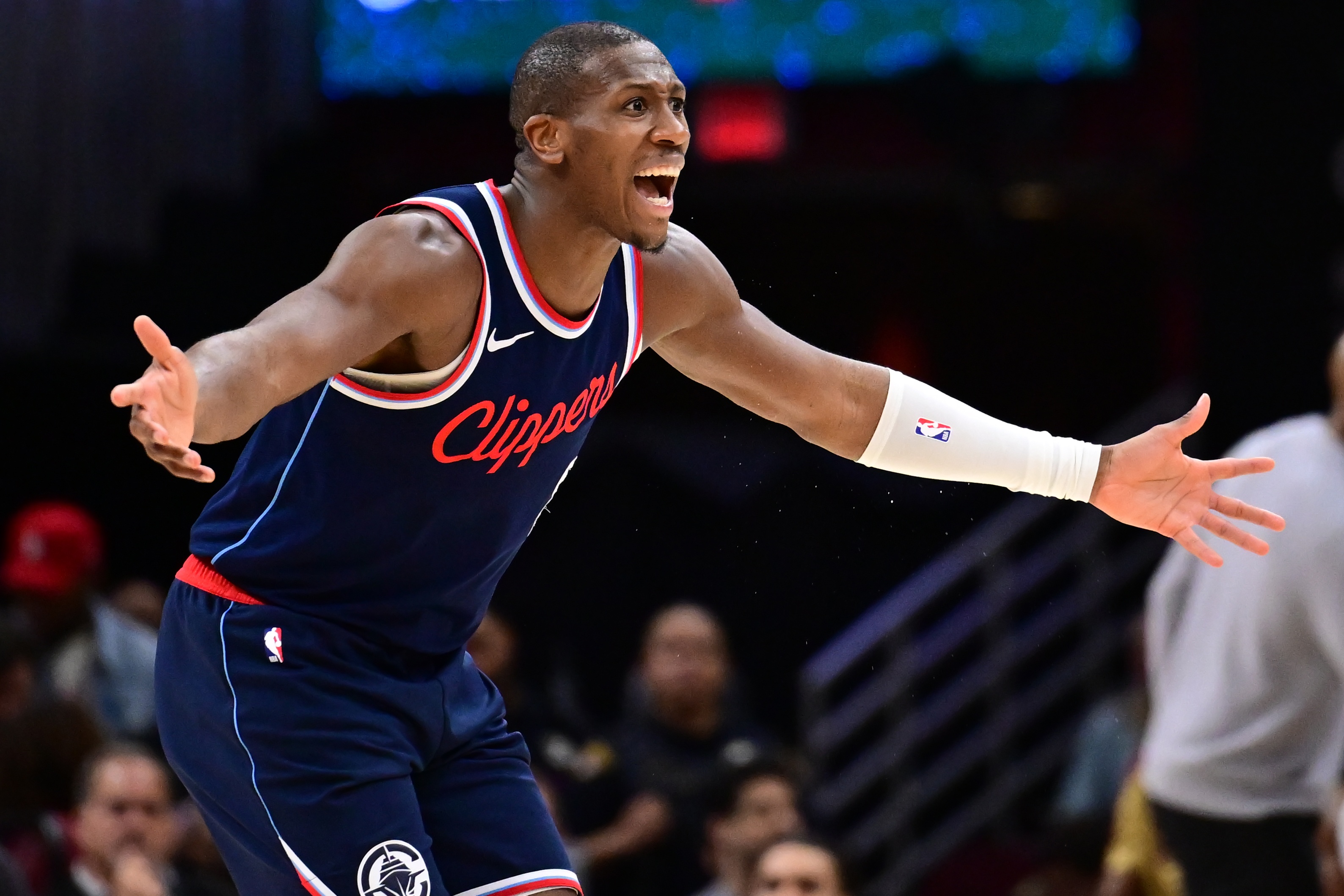 贝弗利:莱昂纳德说我会喜欢邓恩的 邓恩让他想起了我